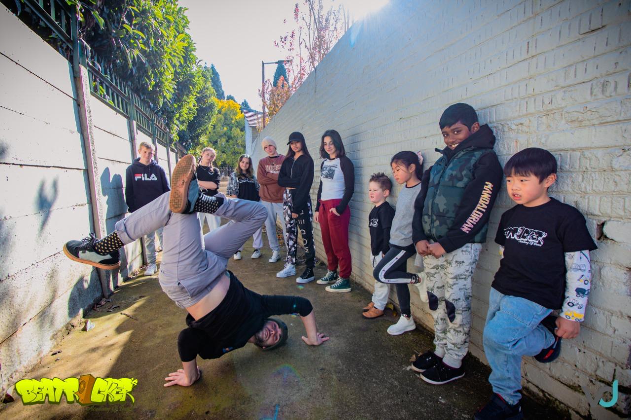Breakdancing